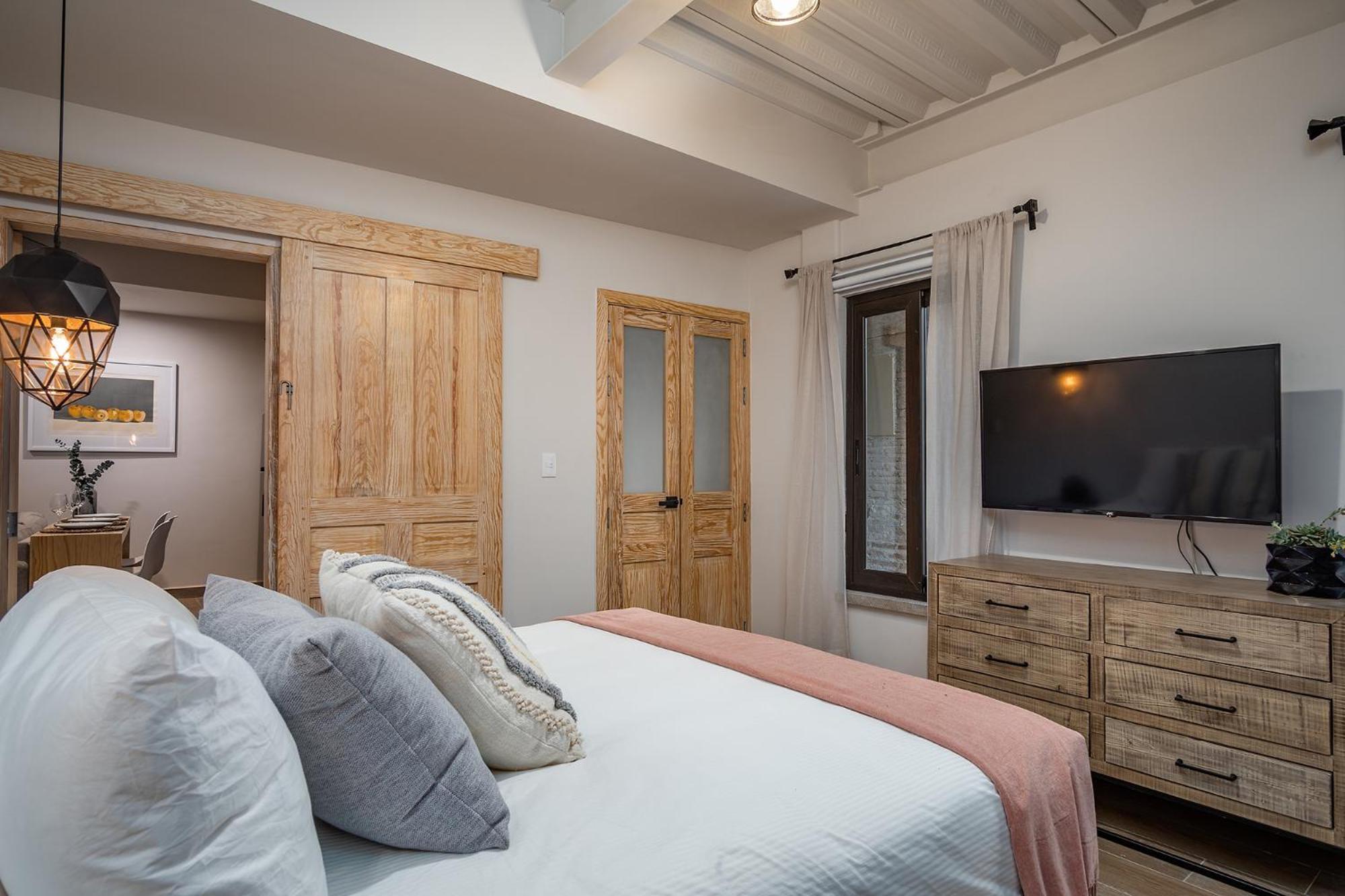 סאן מיגל דה אלנדה Best Location - New, Upscale, Modern Comfort מראה חיצוני תמונה